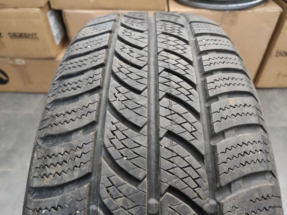 1бр Зимна гума 215 60 17 - Continental