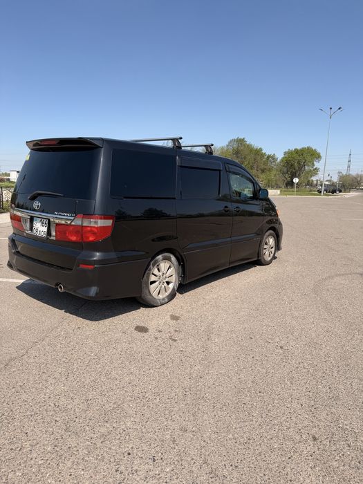 Альфард 3 куб. 2003 год.