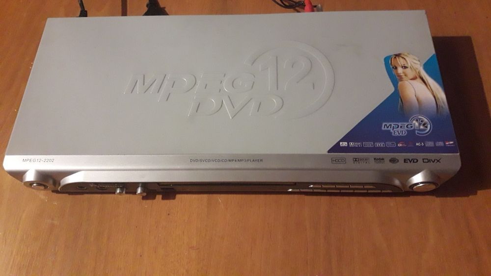 Продам DVD плеер