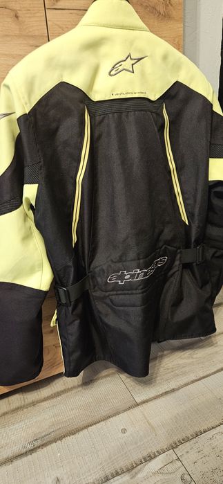 Мото яке Alpinestars