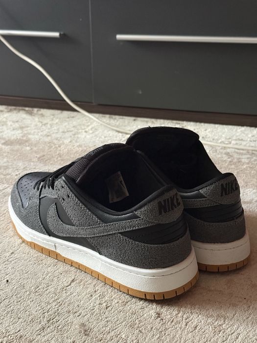 Кроссовки: Nike Dunk в сером цвете