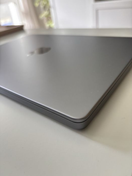 14-inch MacBook Pro with Apple M2 Pro chip