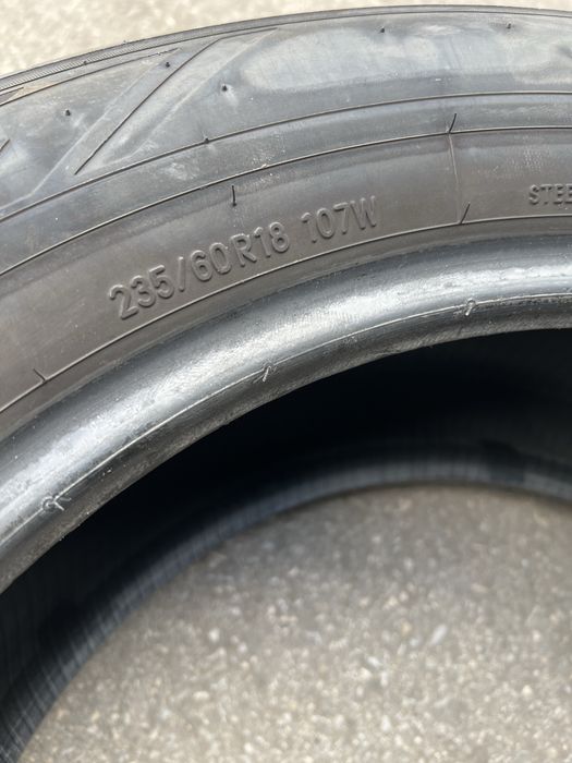 Летни гуми 235/60/18  TOYOTyres