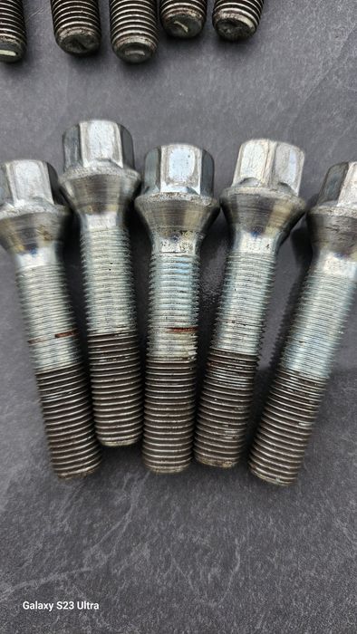 Prezoane roți Graystone 60 mm Volvo. Bucuresti Sectorul 6 • OLX.ro