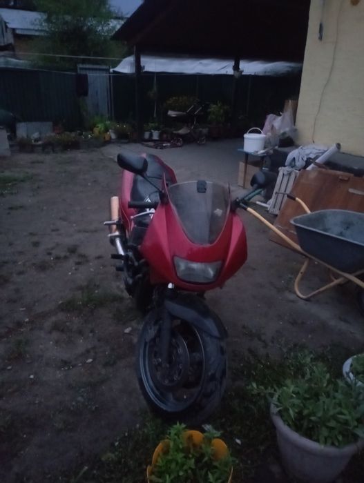 Продам мотоцикл Сузуки