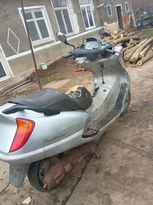 Acte Honda Pantheon 125 cu cadru.