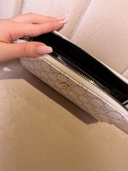 Portofel GUCCI- piele ecologică, mare