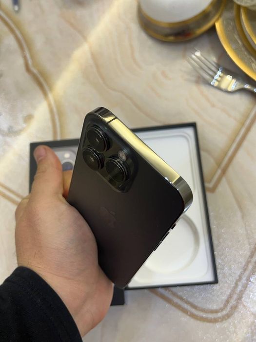 Iphone 13 pro sotiladi srochna