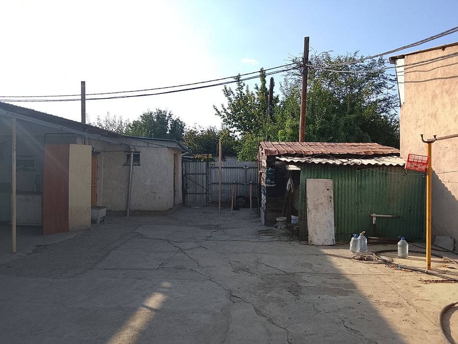 Дом залений срочно продоется
