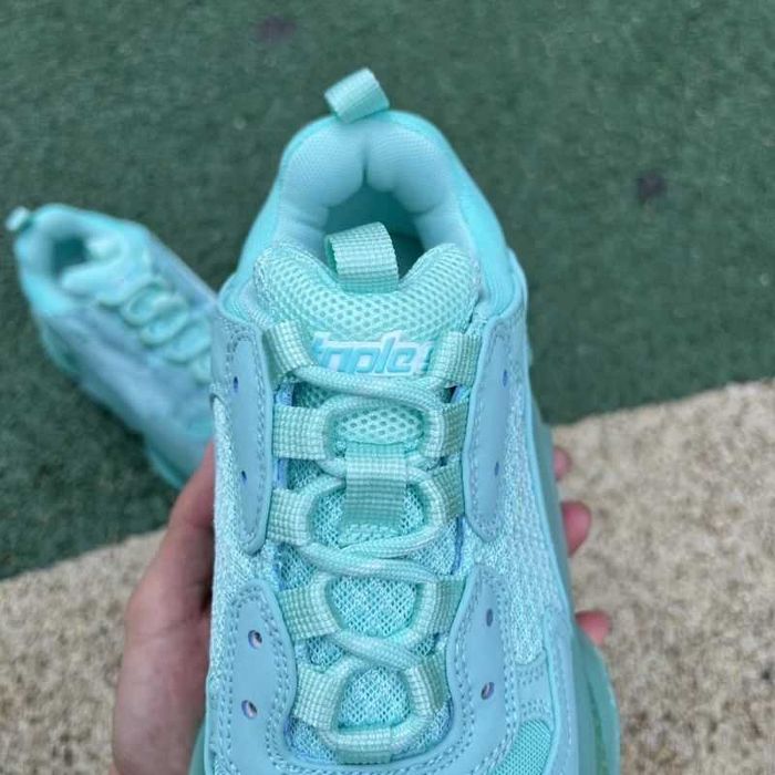 Balenciaga Triple S - Sky Blue/Light Blue/Grey