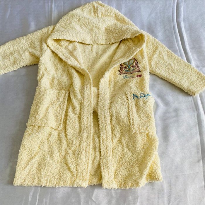 Халат детскии на 4-5 лет