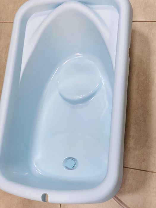 Столик для пеленания + ванночка Chicco