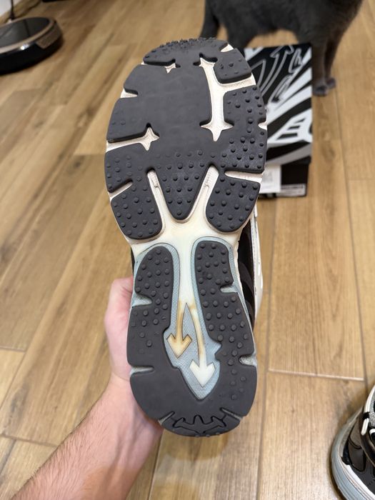 Off-White Be right back