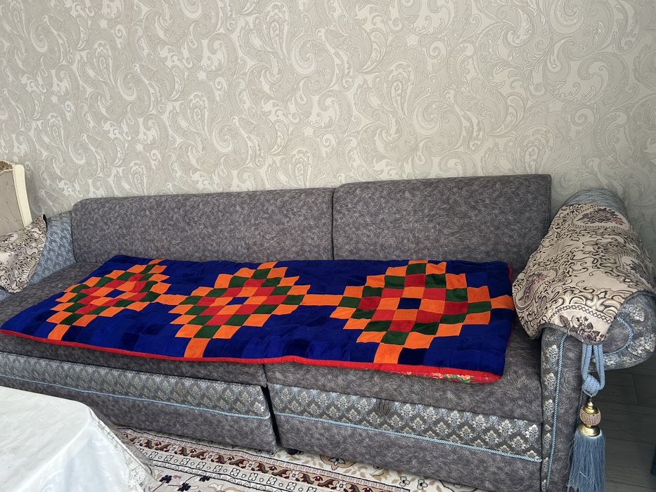 Диван продается продам