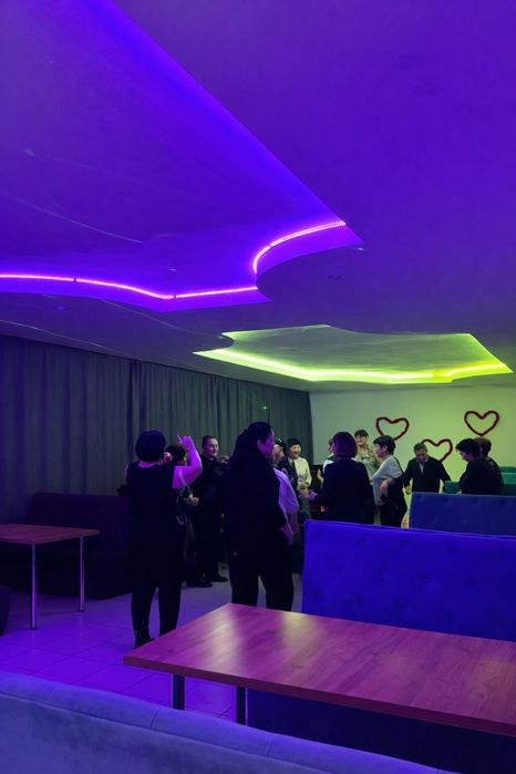 Мебель и прочие вещи кафе