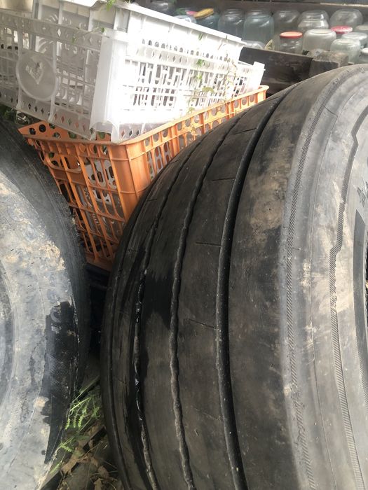продам грузовой резина б/у