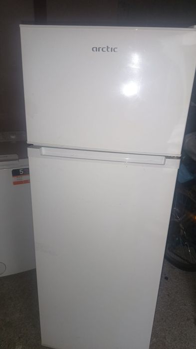 Frigider Arctic de vanzare