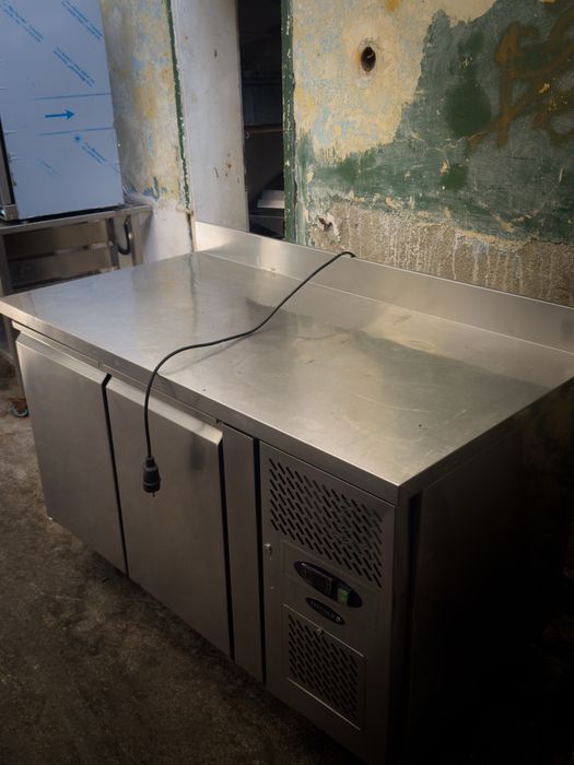 Хладилна Маса Tefcold 2 Врати 272L