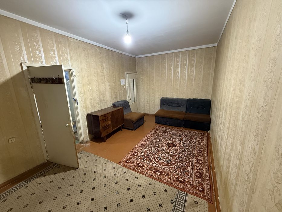 Продаётся 1/1/5, 28,4 кв, рядом с метро БИЙ