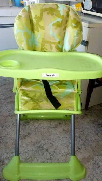 Паяк и столче за хранене