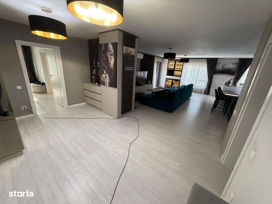 Apartament bloc NOU,4 camere,3 bai,2 terase,parcare privată