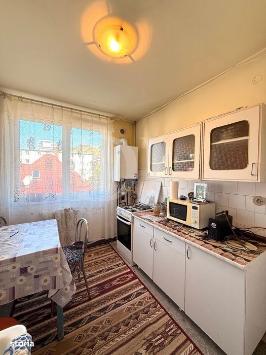 Apartament decomandat / etaj intermediar / Zona Grigorescu