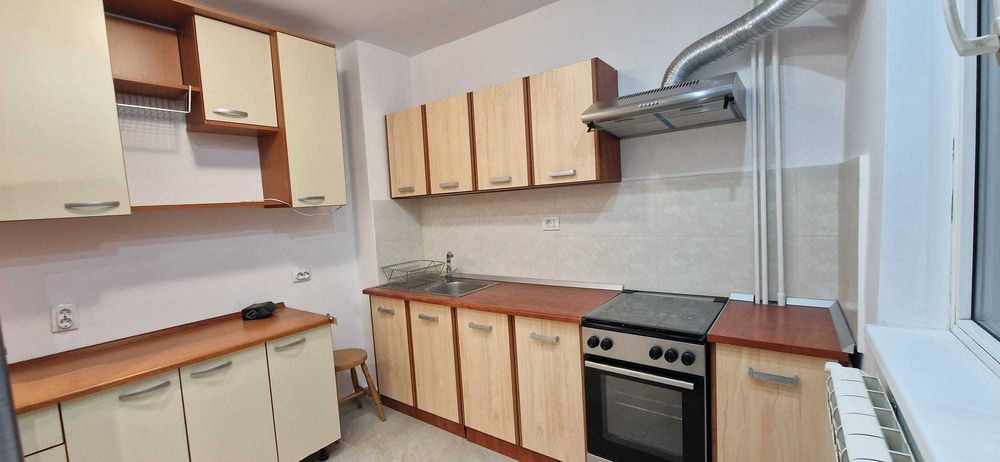 Proprietar inchiriez apartament