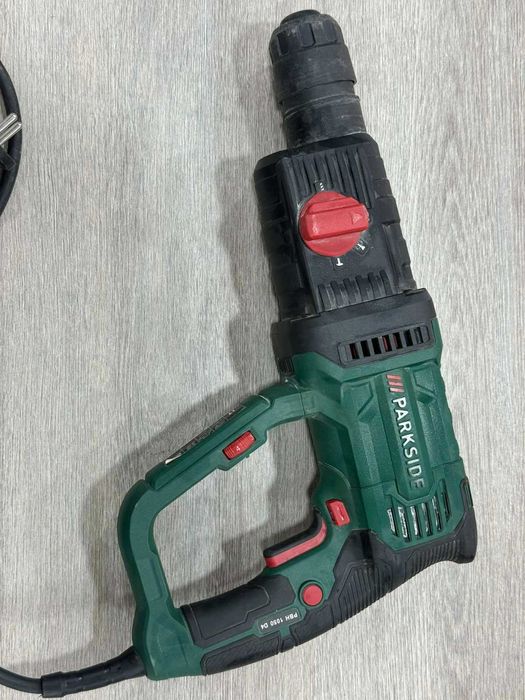 Перфоратор Parkside PBH 1050 D4