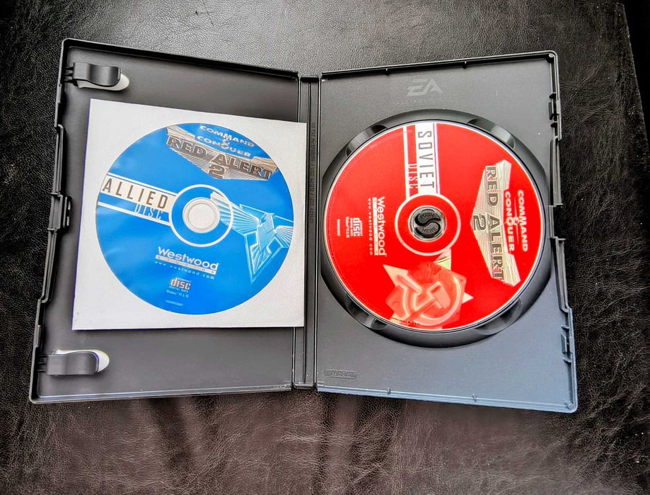 Command & Conquer: Red Alert 2 (in vanzare)