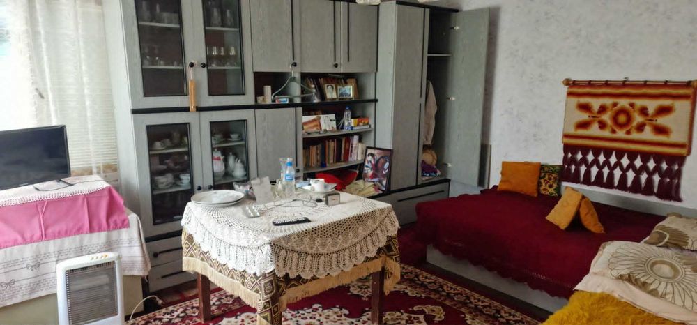 Продавам Напълно Обзаведена Къща.
