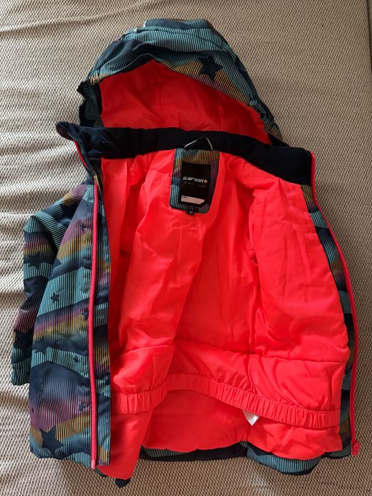 Детско зимно яке.