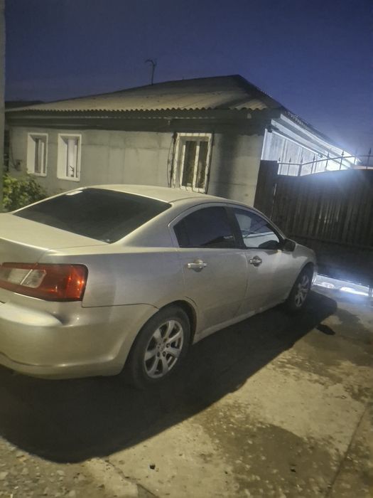 Продам Машину Мицубиси галанд