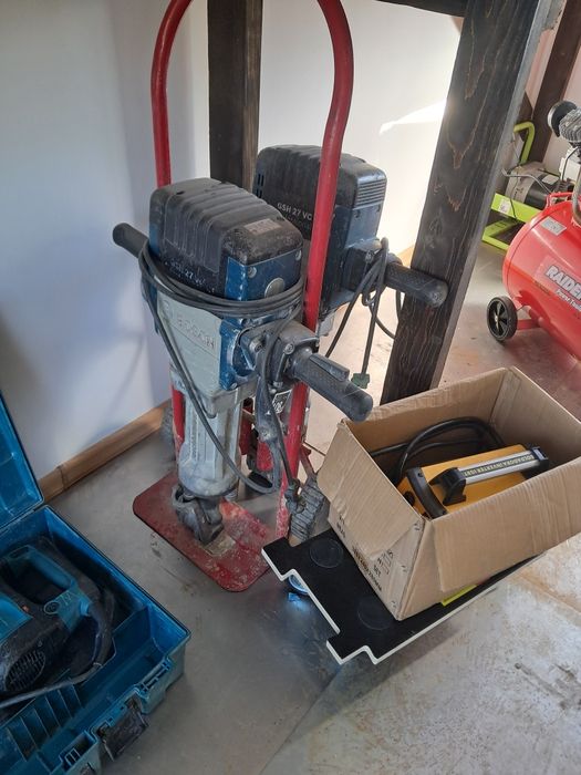 Închiriez picamer demolator