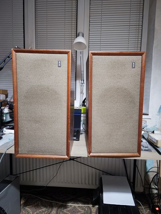 Тонколони KLEIN + HUMMEL TX2 (System Wharfedale)