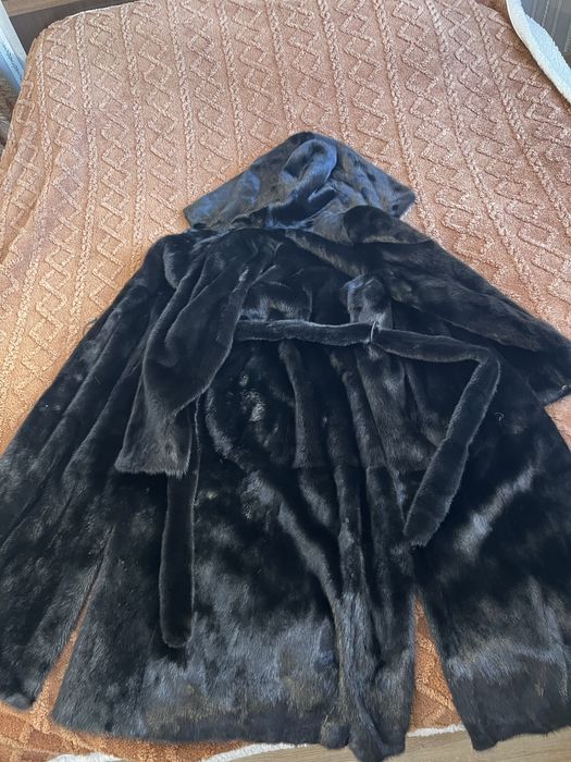 Продам норковую шубу