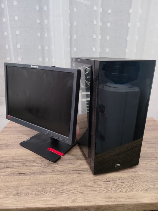 PC gaming  + monitor