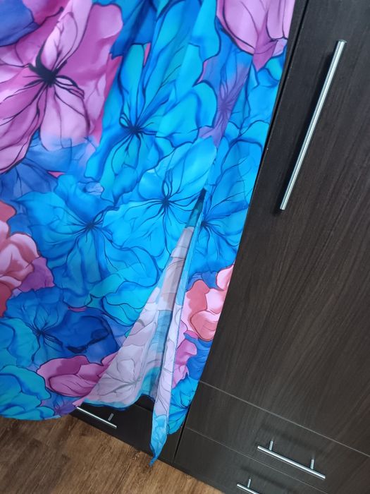 Дамска дълга рокля с цепка