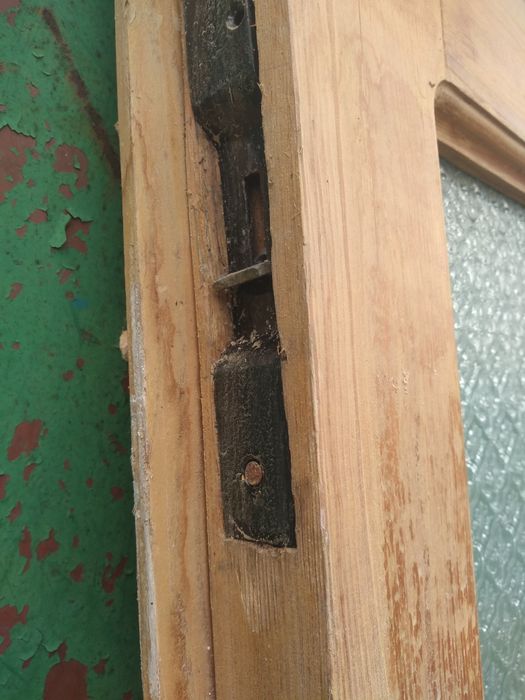 Три броя таблени врати. Цената е за трите