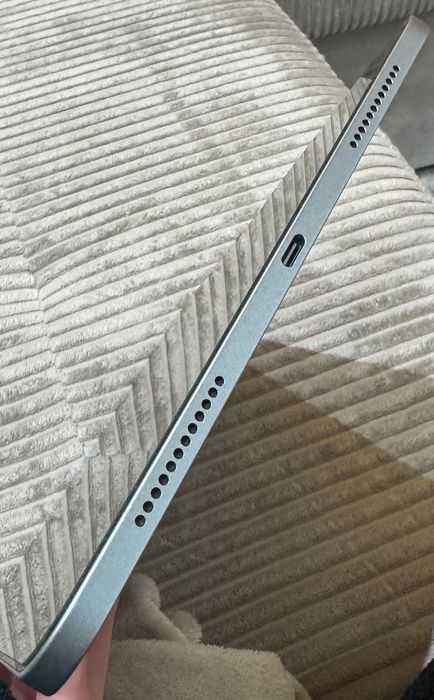 iPad Air 11-inch (M2)