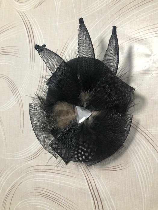 Toca - diverse culori si modele : bej, neagra, grena,