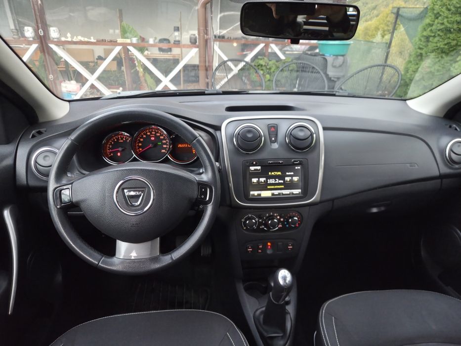 Vand dacia sandero 0.9 benzină