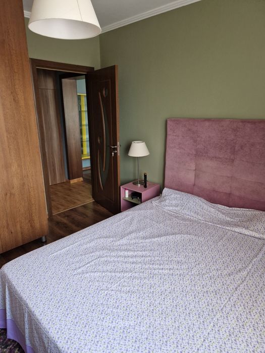 Apartament cu 3 camere de inchiriat