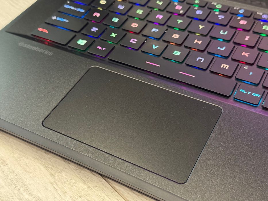 15.6 IPS 144hz/RTX 3070 8GB / i7 / 16GB рам /SSD/ Hi-Res Audio