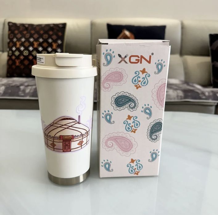 Термос с рисунком юрты в казахском стиле