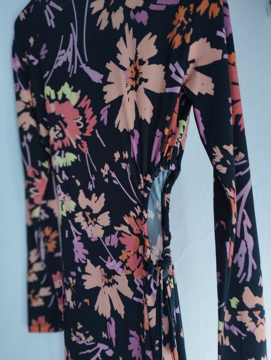 Платье новое раз/44