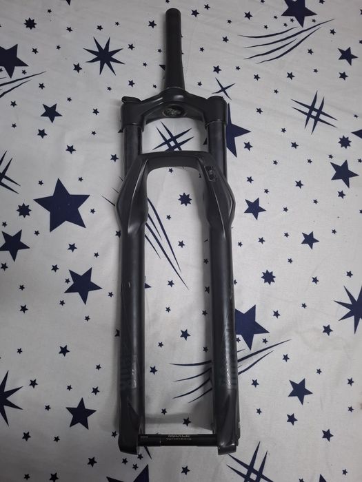 Vînd furca rockshox