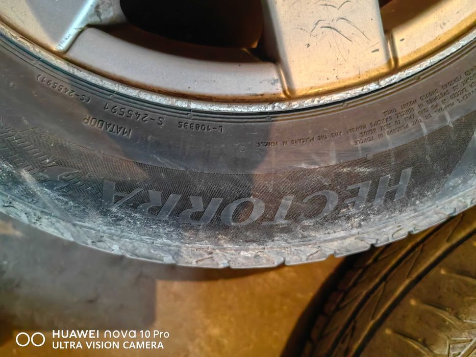 Оригинални джанти 15" 5х112 с гуми за Passat b5