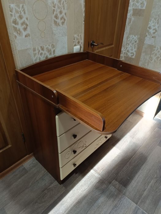 Пеленальный стол-комод