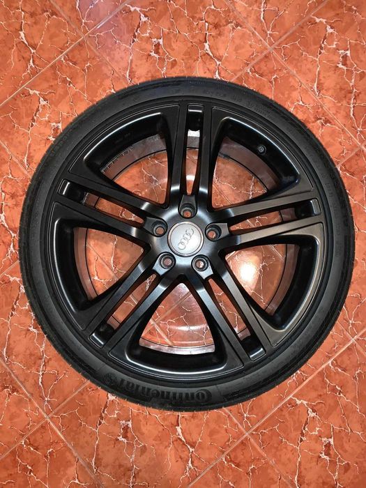 Jante Audi  R19 cu tot cu anvelope de vara