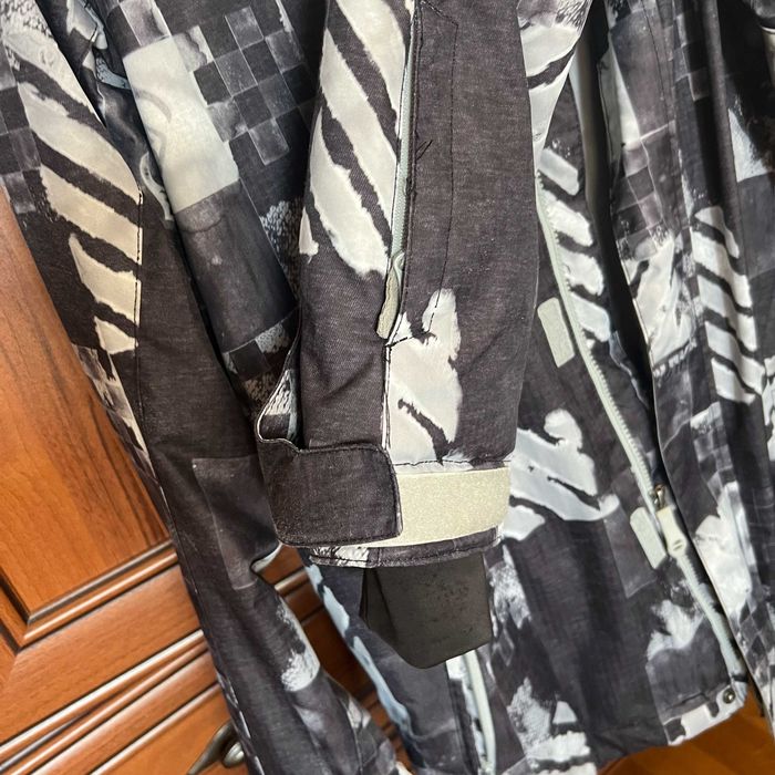 Quiksilver сноуборд яке размер S